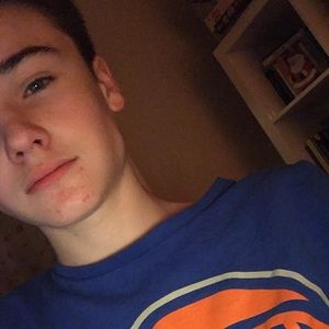 Meet your Posher, Max